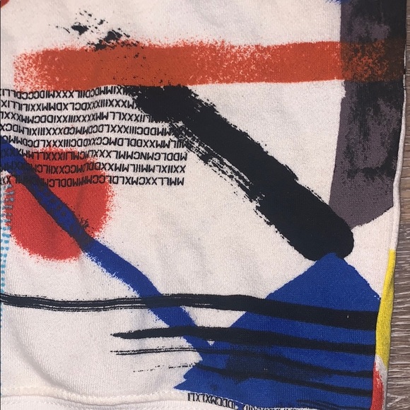 Crewneck - Picture 4 of 4